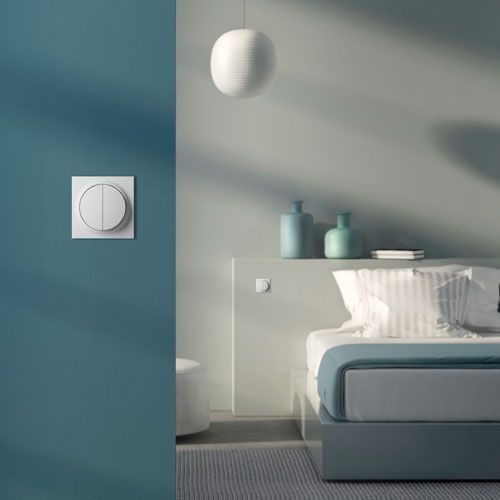 Cet interrupteur Fontini double va et vient de la gamme Neo Evo propose un design unique qui se fond harmonieusement à votre décoration intérieure.