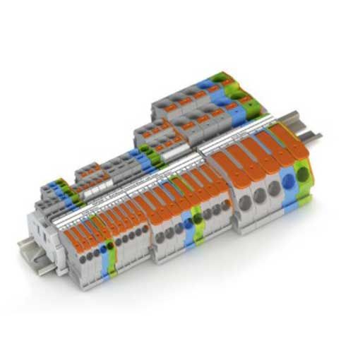 Les ensembles de bornes de passage à levier Wago pour rail DIN vous offrent la possibilité de réaliser des tableaux électriques ultra optimisés et rapide à raccorder.