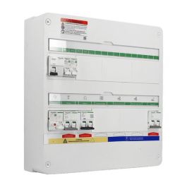 SCHNEIDER Rési9 Energy Center Coffret 18 modules 2 rangées mono 3kWc pour onduleur centralisé et micro onduleurs - R9HPV218A13