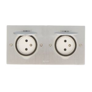double prise de sol Legrand en inox brossé - vue de face