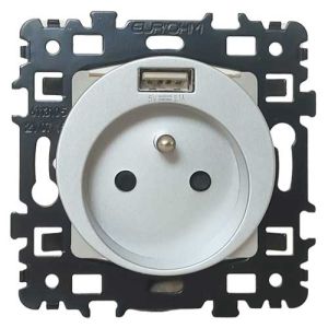 Prise de courant silver Eurohm Square avec port USB de type A - vue de face