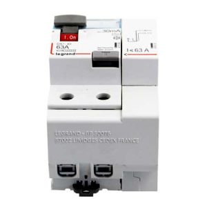 vue dessous LEGRAND Interrupteur différentiel 63A 30mA Type A DX3 AUTO