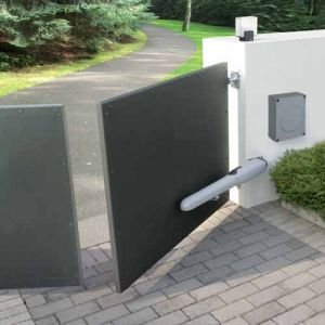photo ambiance extérieur du kit de motorisation pour portail Nice
