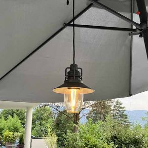 Suspension LED 250lm rechargeable USB Watt & Home idéal pour votre extérieur