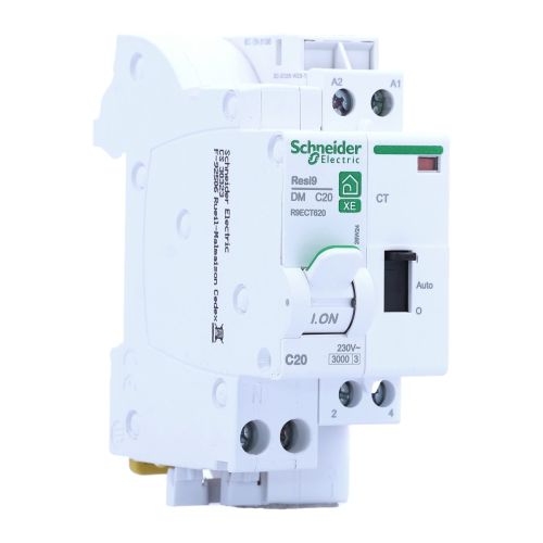 Schneider Resi9 XE Contacteur Jour Nuit combine 20A 2F NO auto monophasé, vue de trois quarts avant, face de commande et borniers visibles.