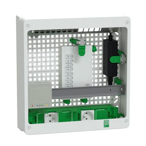 Packshot du coffret de communication Schneider Resi9 Connect Grade 3TV, 8 RJ45 avec switch PoE, vue intérieure en perspective
