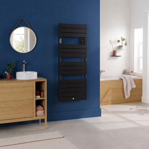 Sèche-serviettes 1000W noir carbone THERMOR Riviera 2 - photo ambiance salle de bain