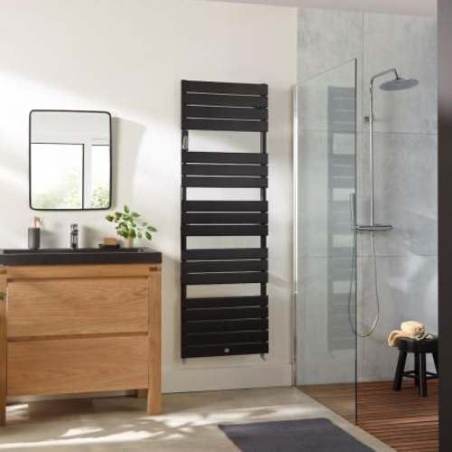 image salle de bain avec sèche serviettes électrique thermor riviera 2 gris ardoise 2000W
