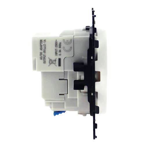 Prise électrique 2P+T + USB Type C blanche Eurohm Square - vue de côté