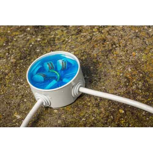 Gel isolant d'étanchéité Ray Tech MagicGel à l'intérieur d'une boîte de dérivation