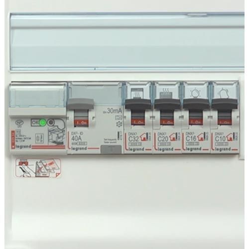 LEGRAND Parafoudre protégé débrochable pour tableau d'abonné