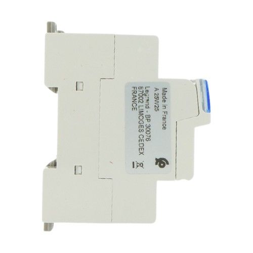 parafoudre Legrand réf. 003973 - vue de côté