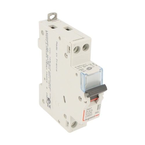 disjoncteur Legrand DNX³ 32A à vis courbe D - vue de dessus