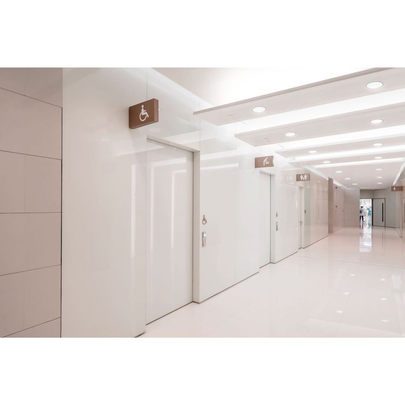 Downlight LED Philips extra plat - photo ambiance couloir ERP