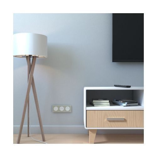 plaque 3 postes Schneider Odace Touch Kvadrat craie avec liseré blanc - photo ambiance intérieur