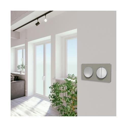 plaque 2 postes vertical schneider odace touch finition Kvadrat perle avec liseré aluminium - photo ambiance intérieur