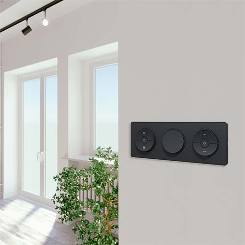plaque 3 postes Schneider Odace Touch horizontaux ou verticaux entraxe 71mm anthracite - photo ambiance intérieur