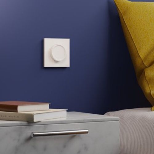 variateur rotatif Schneider Wiser Odace blanc - photo ambiance chambre