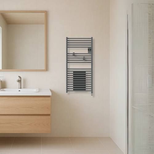 Sèche serviettes connecté avec soufflerie Thermor Riva 5 1500W gris menhir - photo ambiance salle de bain