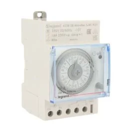 LEGRAND Interrupteur horaire 16A monophasé analogique programmable hebdomadaire 3 modules - 412828