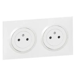 LEGRAND Dooxie Double prise de courant précâblée 2P+T surface blanc complet