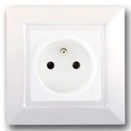 SIEMENS Delta One Prise de courant 2P+T complet blanc