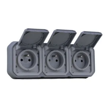 LEGRAND Plexo Triple prise de courant 2P+T encastré complet étanche gris IP55