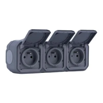 LEGRAND Plexo Triple prise de courant 2P+T saillie complet étanche gris IP55