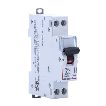disjoncteur Legrand DNX³ 32A à vis courbe D