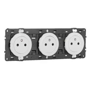 LEGRAND Céliane Prise de courant précâblée 3x2P+T blanc semi complet